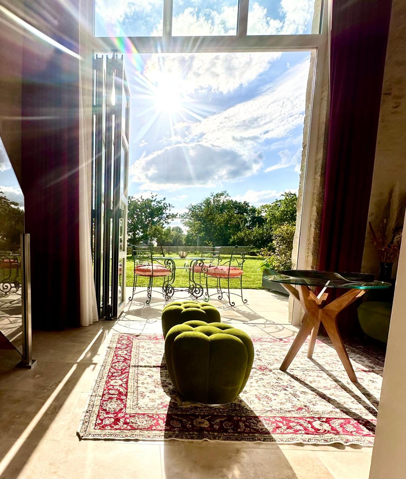 Chateau De Lafont Suites Saint-Vivien  Exteriör bild