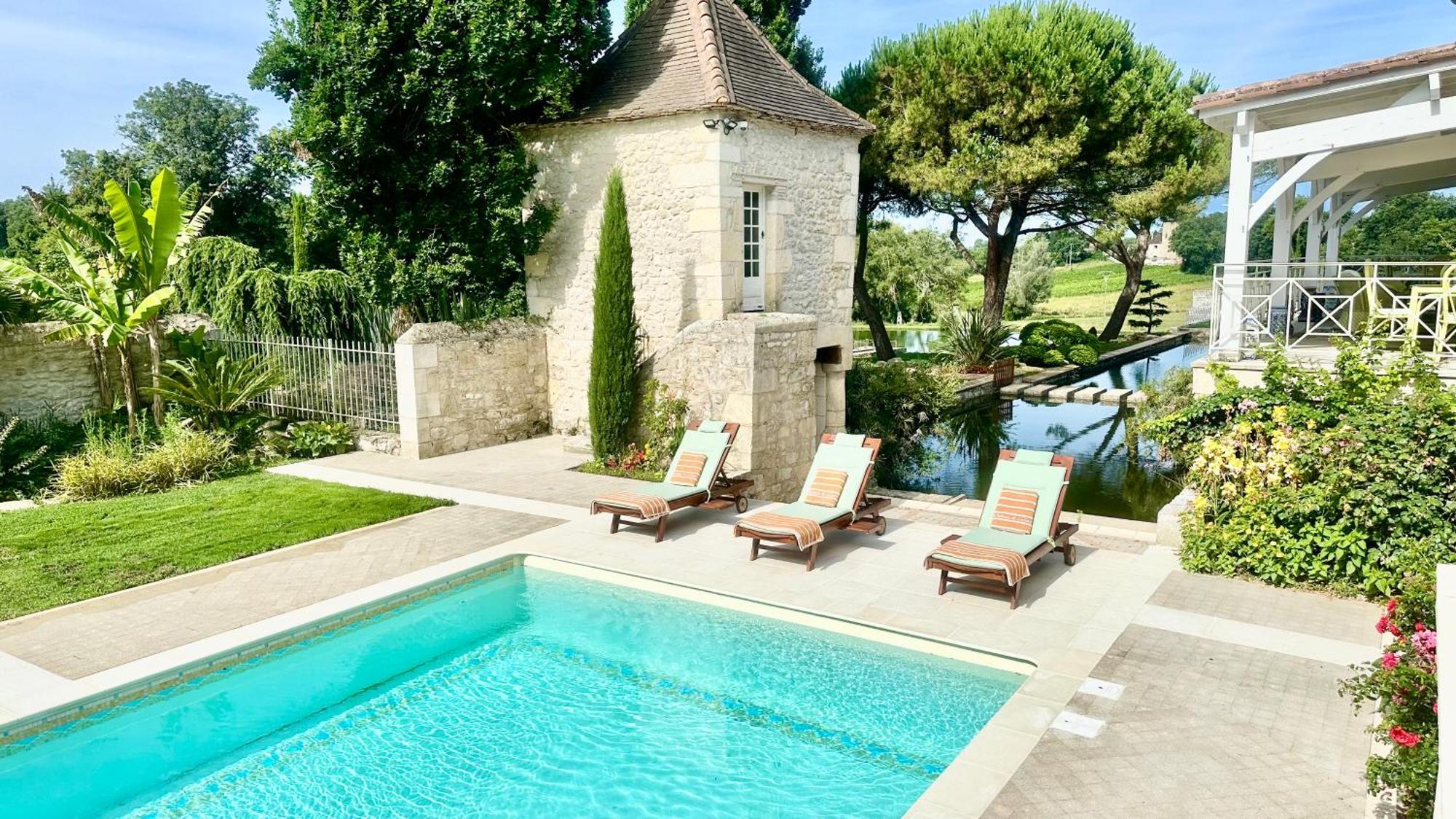 Chateau De Lafont Suites Saint-Vivien  Exteriör bild