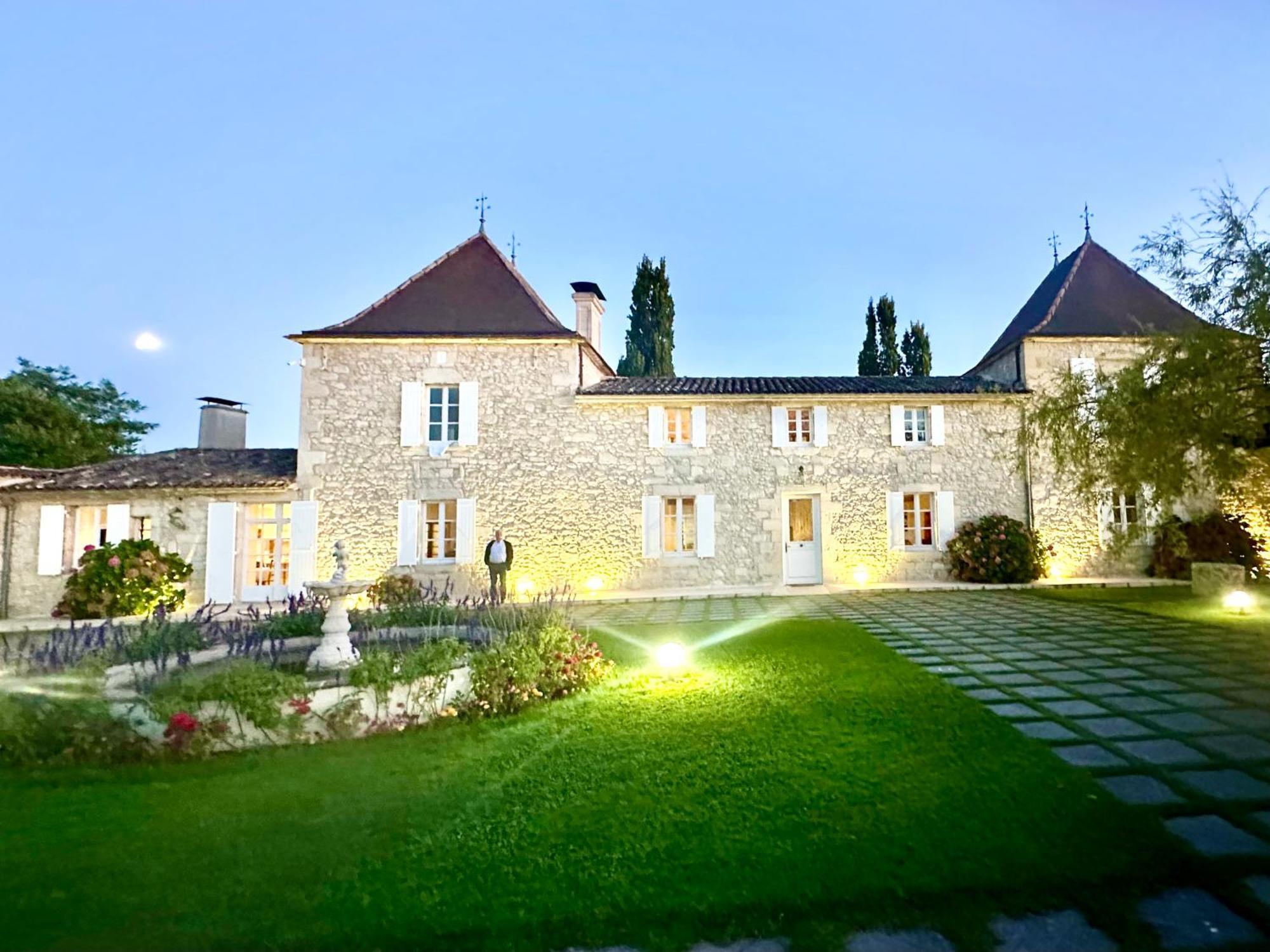Chateau De Lafont Suites Saint-Vivien  Exteriör bild